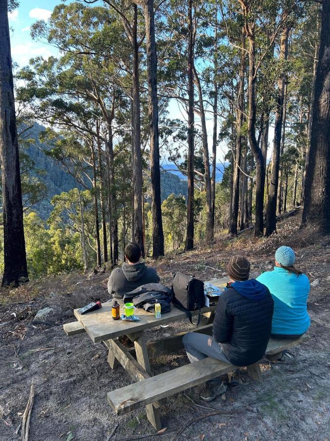 Hotel Base Camp Tasmania New Norfolk Esterno foto