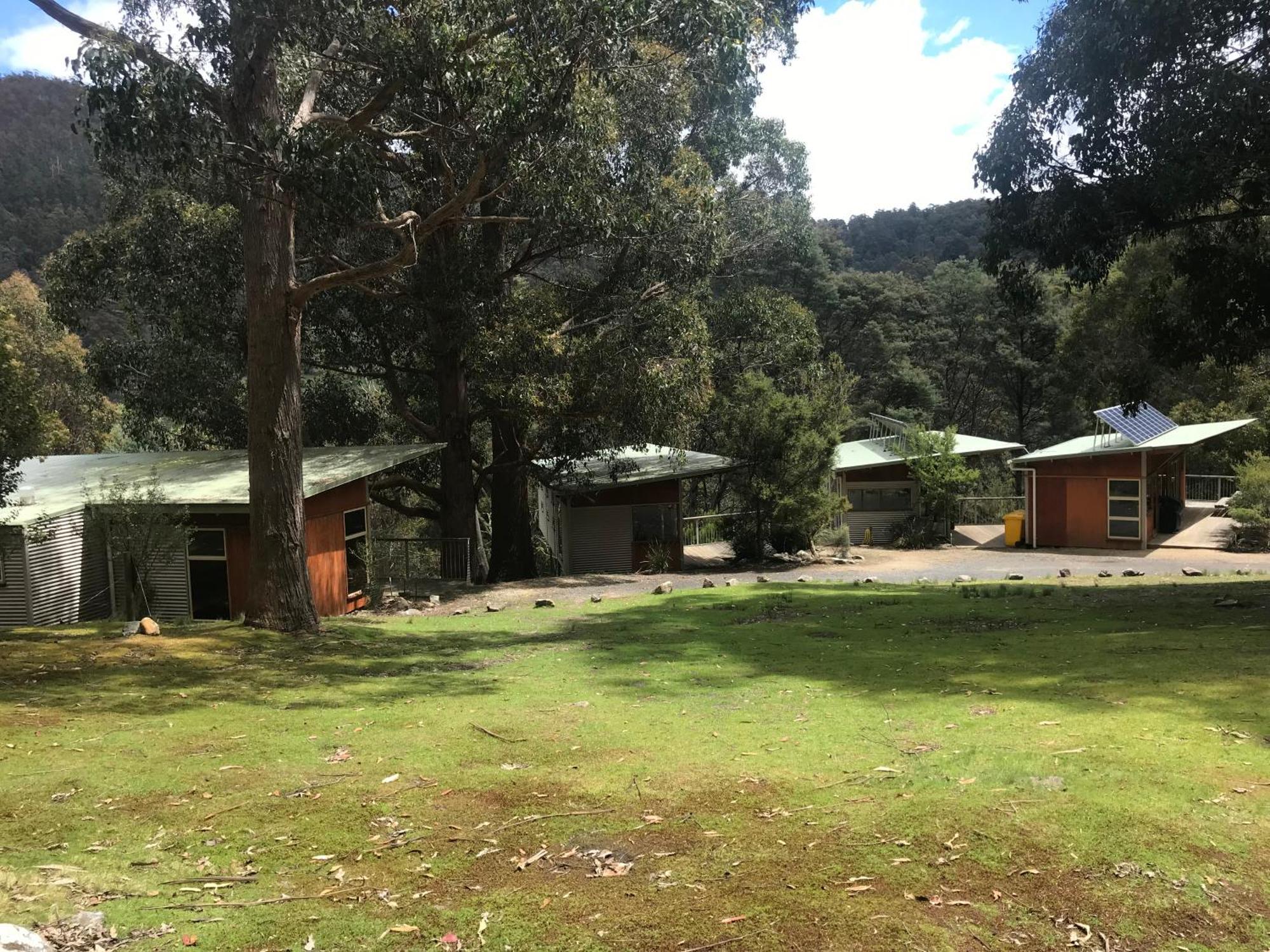 Hotel Base Camp Tasmania New Norfolk Esterno foto